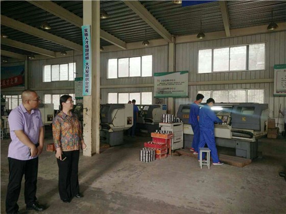 annilte公司與 濟南技師學院合作實習同步帶輪車間 (18)