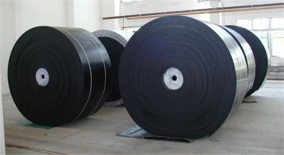 黑色橡膠輸送帶