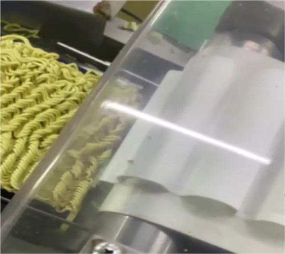 方便面切塊輸送帶-3