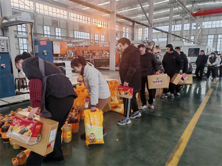 濟南安耐輸送帶廠發(fā)福利啦 濟南安耐輸送帶廠發(fā)福利啦