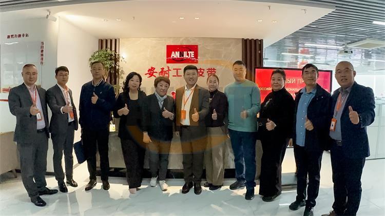 俄羅斯科學院專家團到訪，為安耐注入創新動能