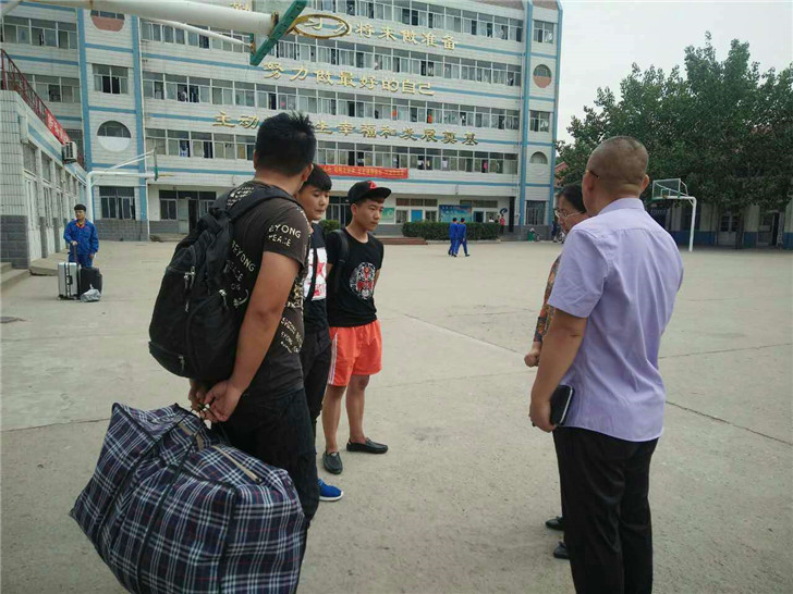 annilte公司與 濟南技師學院合作實習同步帶輪車間 (2)