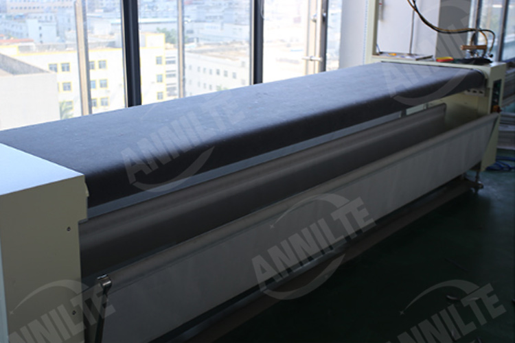 旋轉(zhuǎn)燙臺毛氈帶1